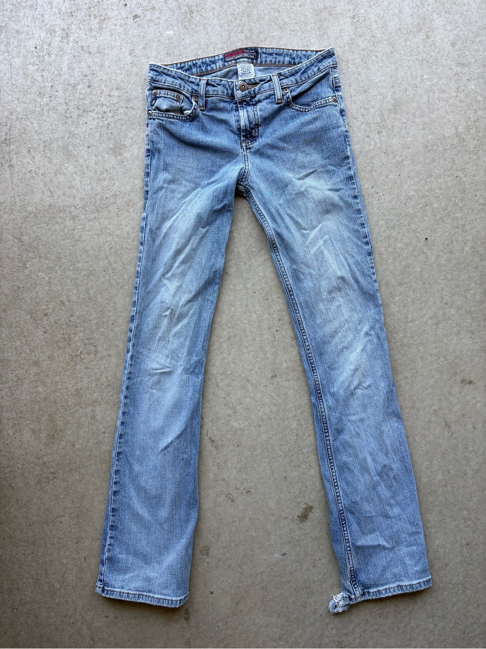 Vintage Mallcore light wash low rise bootcut jeans distressed hem Aeropostale